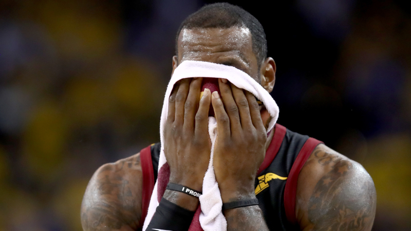 Illustration for article titled This Is How It Feels When You're The Only Good Player On An NBA Finals Team